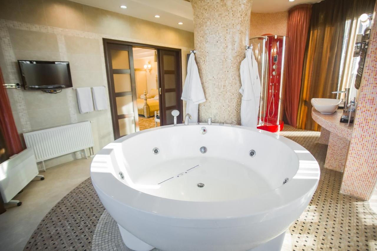 Hotel Feride Vinnytsia Luaran gambar